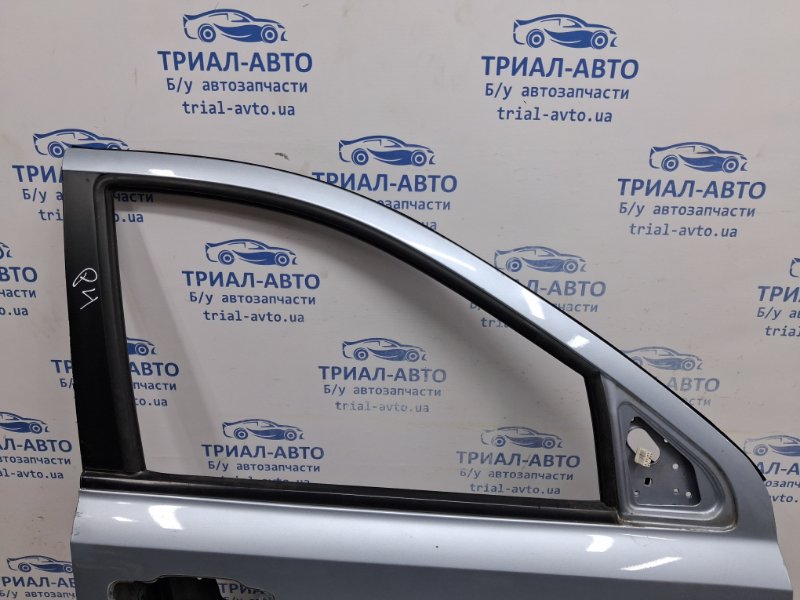 Дверь передняя правая Sorento 2002-2011 BL 2.5 diesel D4CB