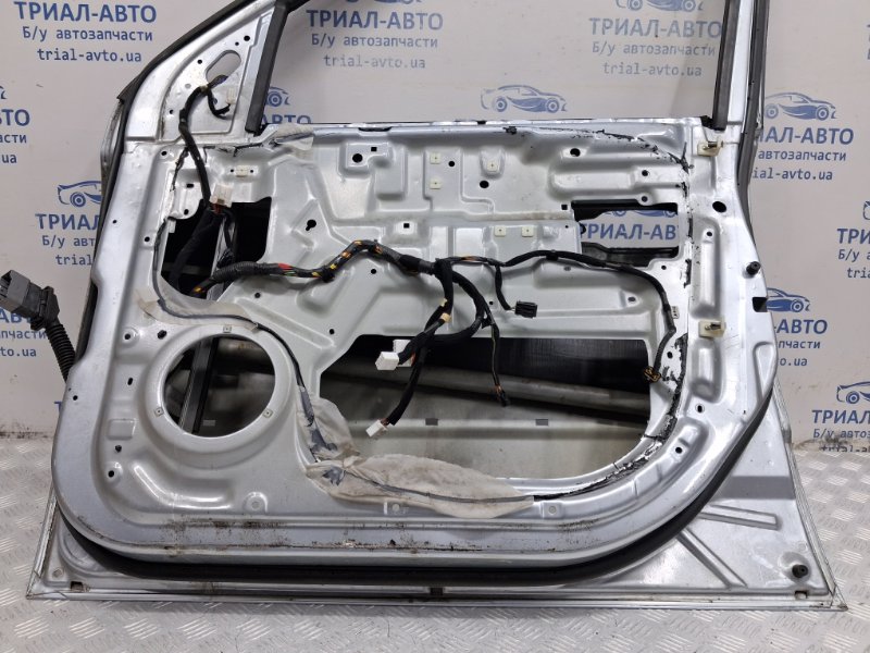 Дверь передняя правая Sorento 2002-2011 BL 2.5 diesel D4CB