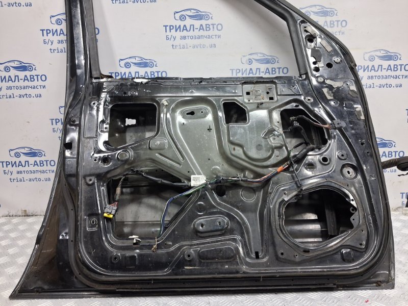 Дверь передняя левая Navara 2004-2015 D40 2.5 Diesel YD25DDTI