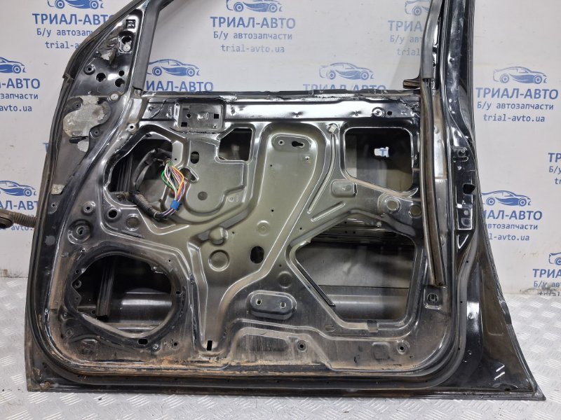 Дверь передняя правая Navara 2004-2015 D40 2.5 Diesel YD25DDTI