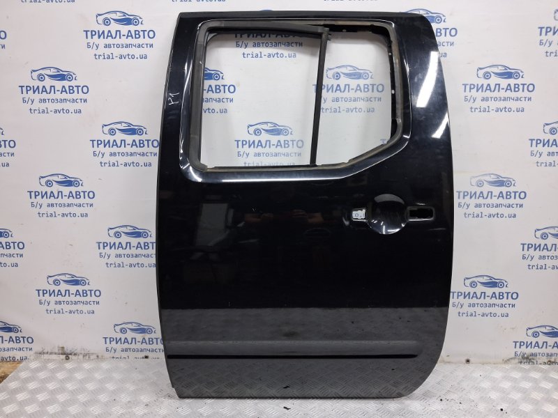 Дверь задняя левая Nissan Navara 2004-2015 D40 2.5 Diesel YD25DDTI 82101EB332 Б/У