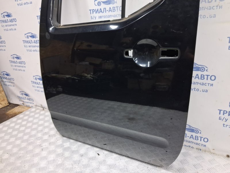 Дверь задняя левая Navara 2004-2015 D40 2.5 Diesel YD25DDTI