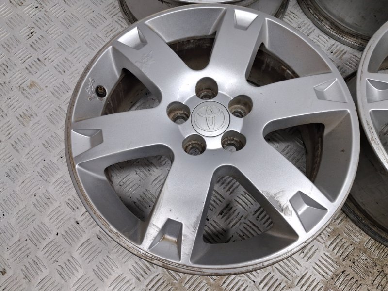 Диски титан комплект R16 Avensis 2002-2010 T25 1.8 бензин 1ZZFE