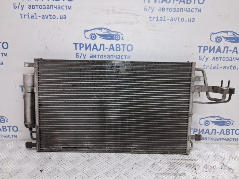 Радиатор кондиционера Hyundai Tucson 2004-2009 JM 2.0 diesel D4EA 976062E100 Б/У