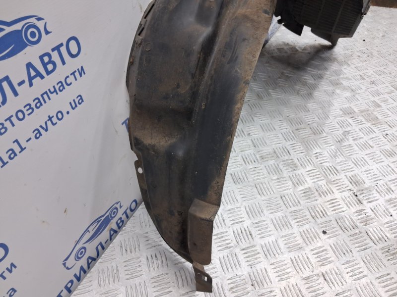 Подкрылок передний левый Tucson 2004-2009 JM 2.0 diesel D4EA