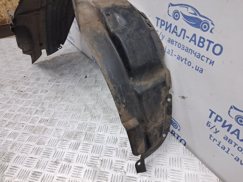 Подкрылок передний правый Tucson 2004-2009 JM 2.0 diesel D4EA