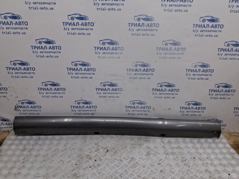 Накладка порога внешняя правая Kia Sorento 2002-2011 BL 2.5 diesel D4CB 877723E500 Б/У