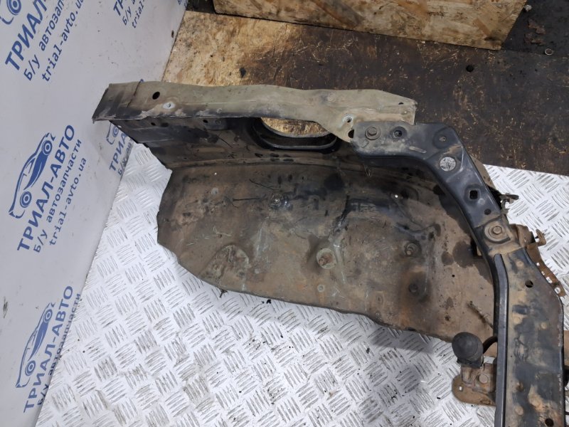 Панель передняя Navara 2004-2015 D40 2.5 Diesel YD25DDTI
