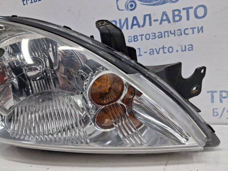 Фара правая галоген Mitsubishi Lancer 9 1.6 бензин 4G18