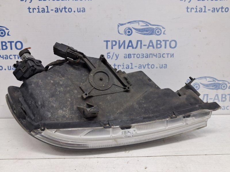 Фара левая галоген Lancer 2003-2009 9 1.6 бензин 4G18