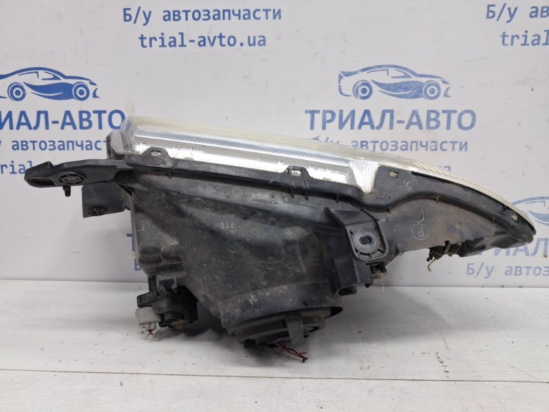 Фара правая галоген Pajero Wagon 1999-2006 3 3.2 Дизель 4M41