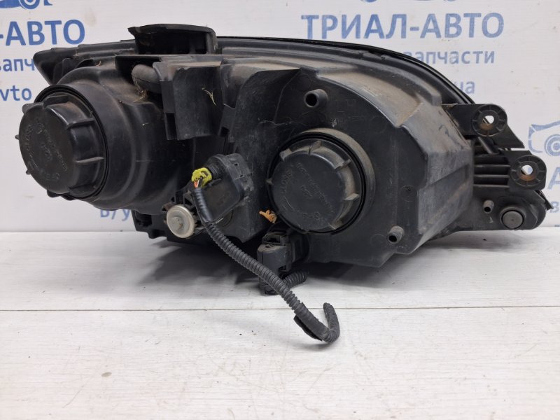 Фара левая галоген Sorento 2002-2011 BL 2.5 diesel D4CB