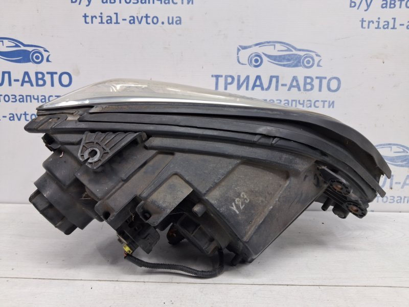 Фара левая галоген Sorento 2002-2011 BL 2.5 diesel D4CB