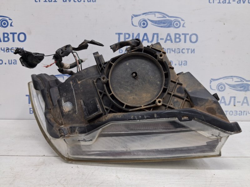 Фара левая Navara 2004-2015 D40 2.5 Diesel YD25DDTI