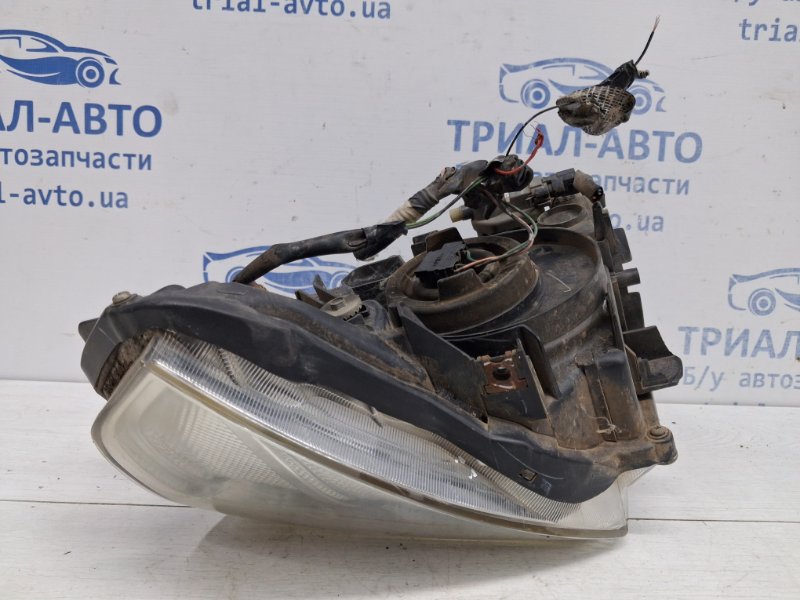 Фара левая Navara 2004-2015 D40 2.5 Diesel YD25DDTI