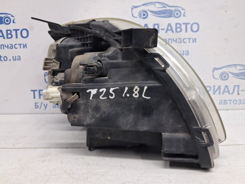 Фара левая галоген Avensis 2002-2010 T25 1.8 бензин 1ZZFE