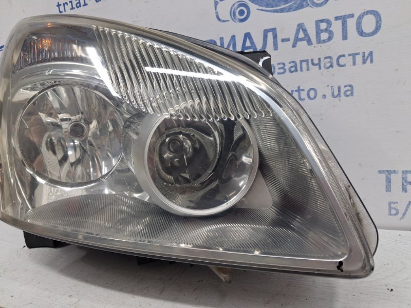 Фара правая галоген Nissan Qashqai J10 2.0 Бензин MR20DE