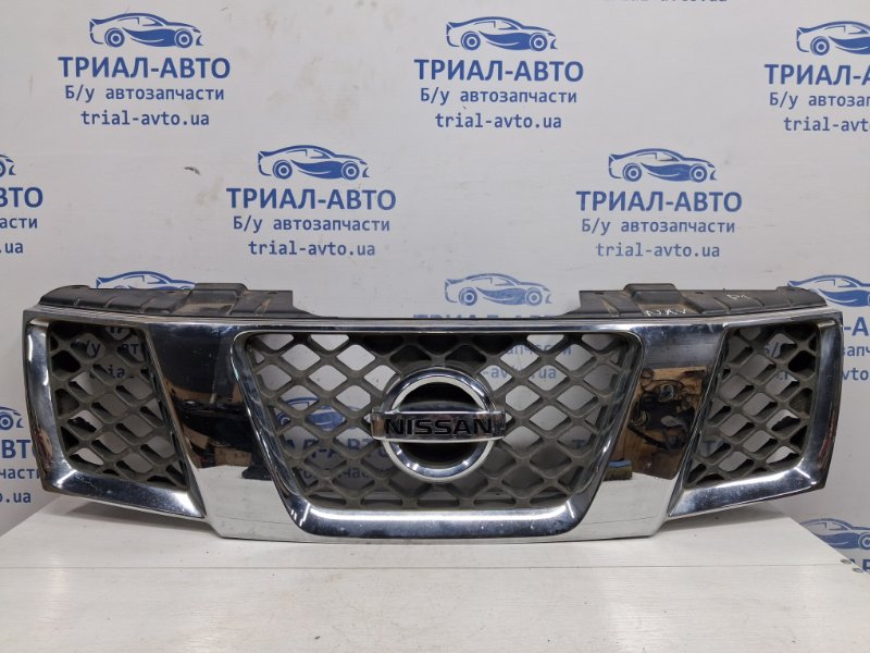 Решетка радиатора Nissan Navara 2004-2015 D40 2.5 Diesel YD25DDTI 62310EB400 Б/У