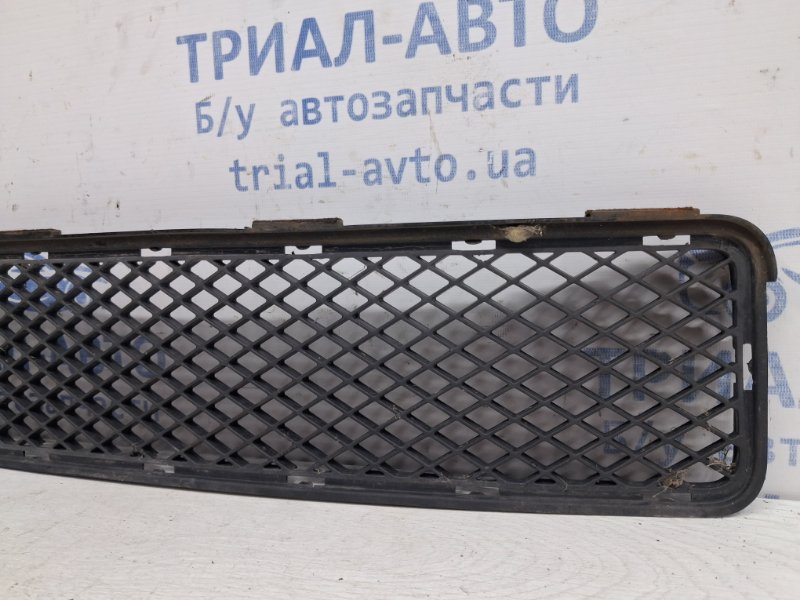 Решетка бампера центральная Hyundai Tucson JM 2.0 diesel D4EA