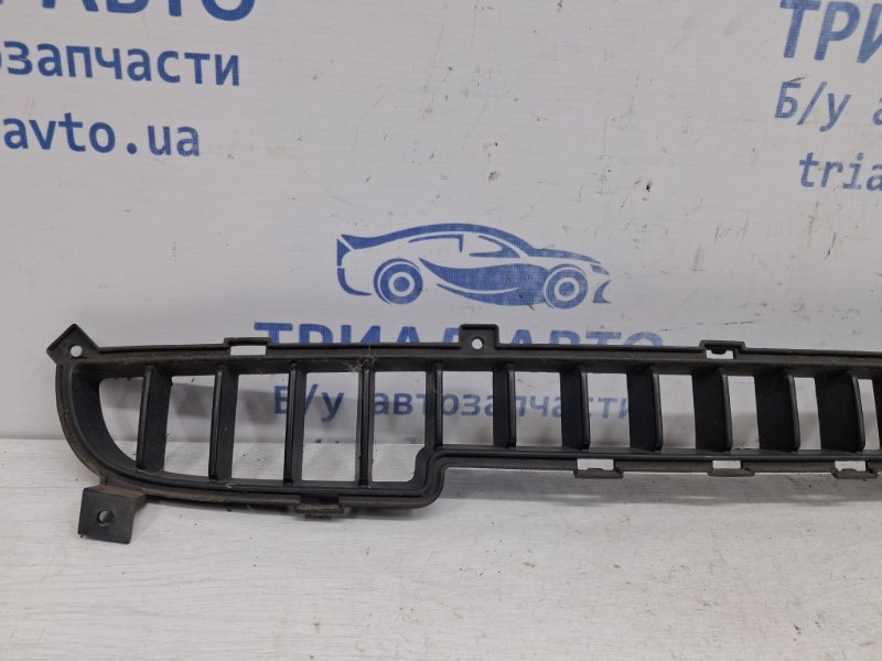 Решетка бампера центральная Sorento 2002-2011 BL 2.5 diesel D4CB