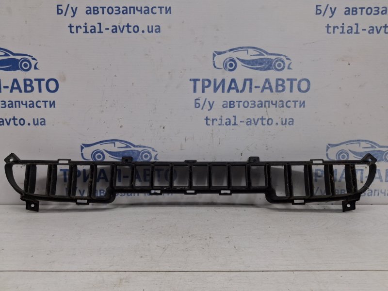 Решетка бампера центральная Sorento 2002-2011 BL 2.5 diesel D4CB
