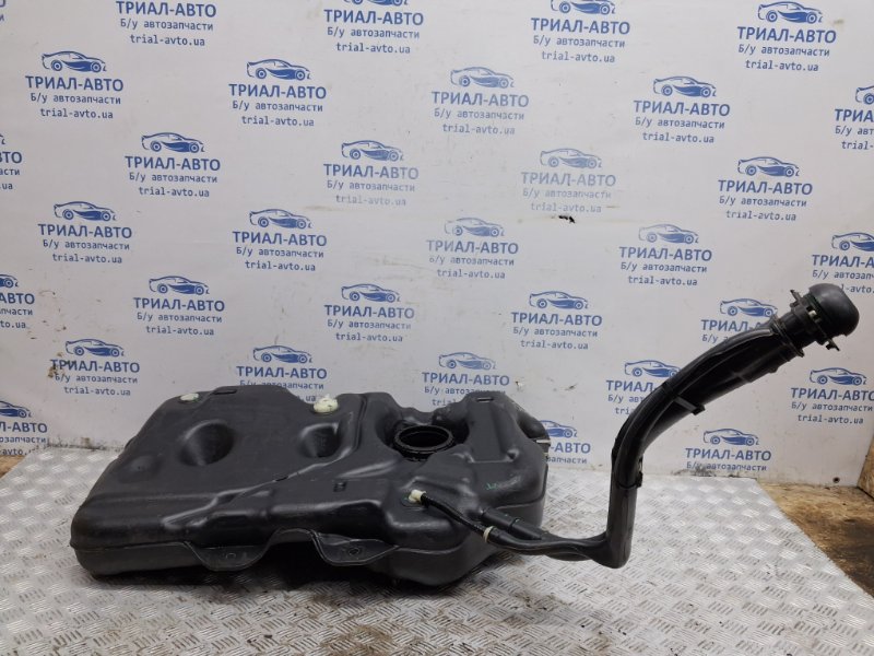 Бак топливный пластик Dacia Duster 2010-2017 HS 1.5 Diesel K9K 172032484R Б/У