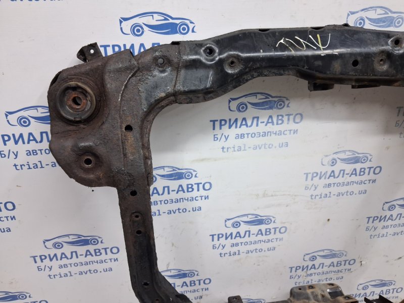 Балка передней подвески АНГЛИЯ Tucson 2004-2009 JM 2.0 diesel D4EA