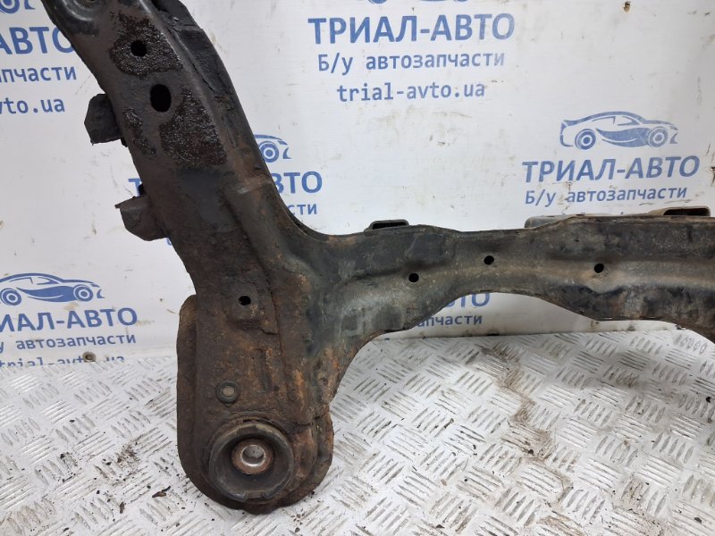 Балка передней подвески АНГЛИЯ Tucson 2004-2009 JM 2.0 diesel D4EA