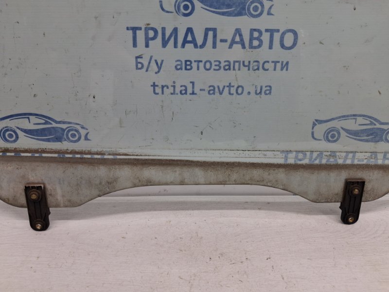 Стекло двери переднее правое Tucson 2004-2009 JM 2.0 diesel D4EA