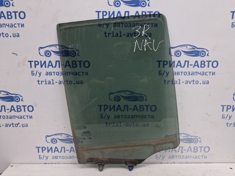 Стекло двери заднее правое Nissan Navara 2004-2015 D40 2.5 Diesel YD25DDTI 82300EB320 Б/У