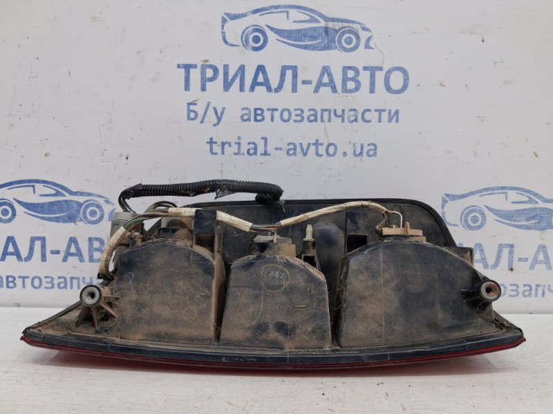 Фонарь задний внешний правый Navara 2004-2015 D40 2.5 Diesel YD25DDTI