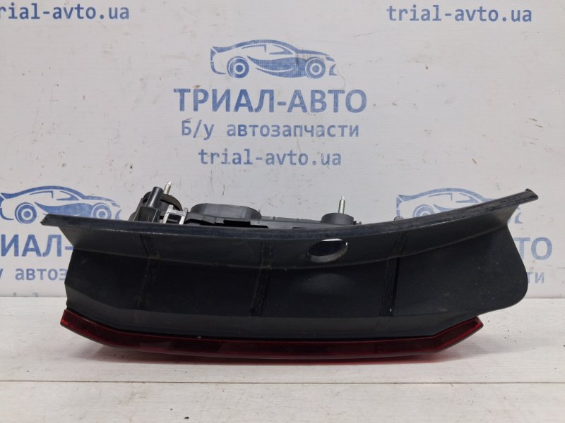 Фонарь задний внешний правый Duster 2010-2017 HS 1.5 Diesel K9K