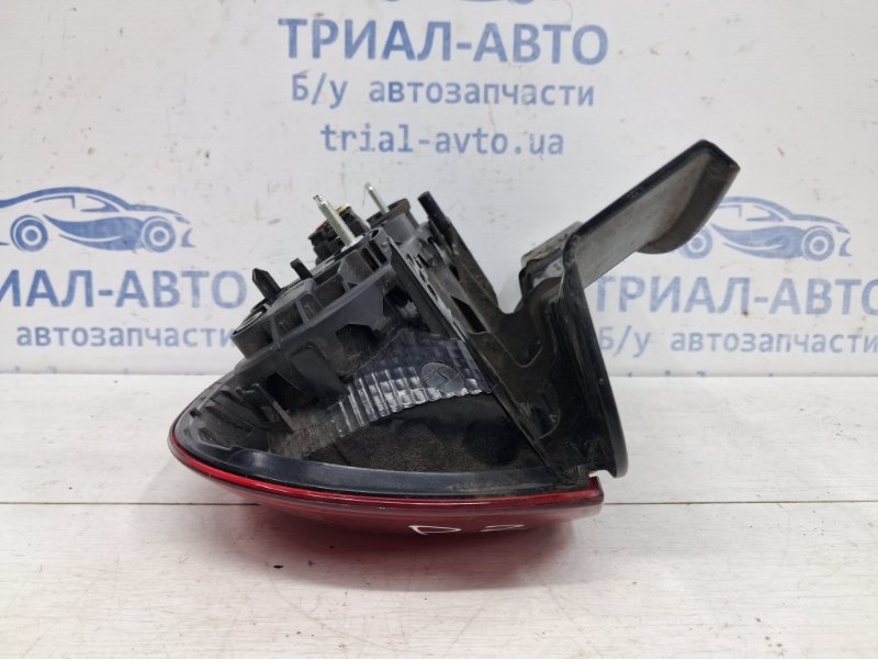 Фонарь задний внешний левый Duster 2010-2017 HS 1.5 Diesel K9K