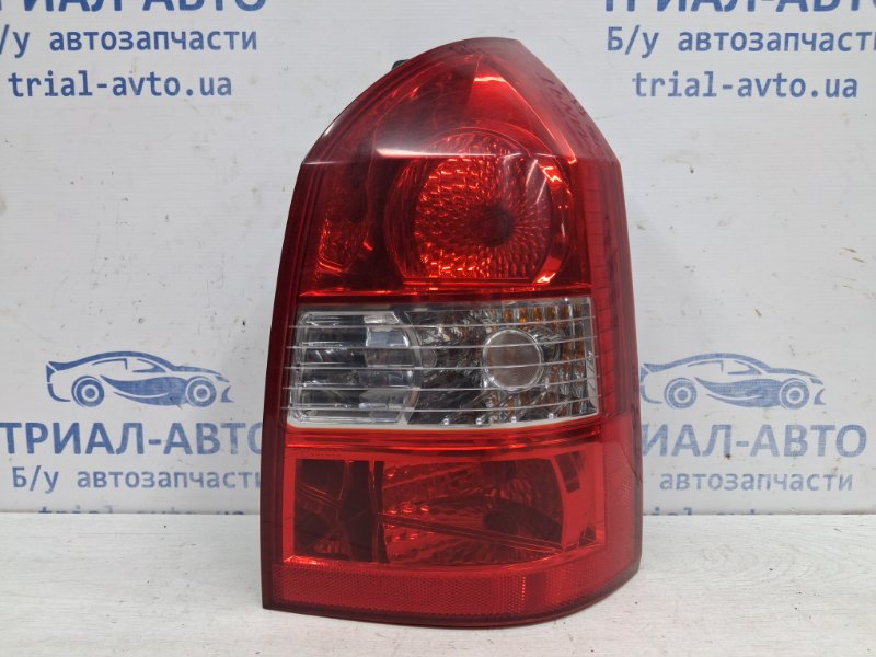 Фонарь задний внешний правый Hyundai Tucson 2004-2009 JM 2.0 diesel D4EA 924022E010 Б/У