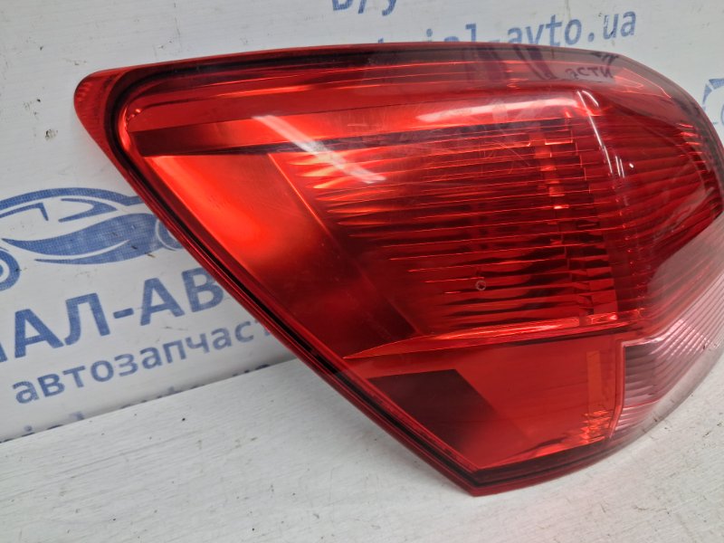 Фонарь задний внешний левый Qashqai 2006-2013 J10 2.0 Бензин MR20DE