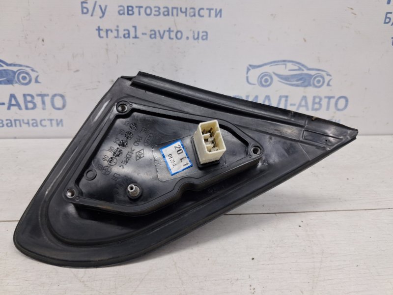 Зеркало левое Sorento 2002-2011 BL 2.5 diesel D4CB