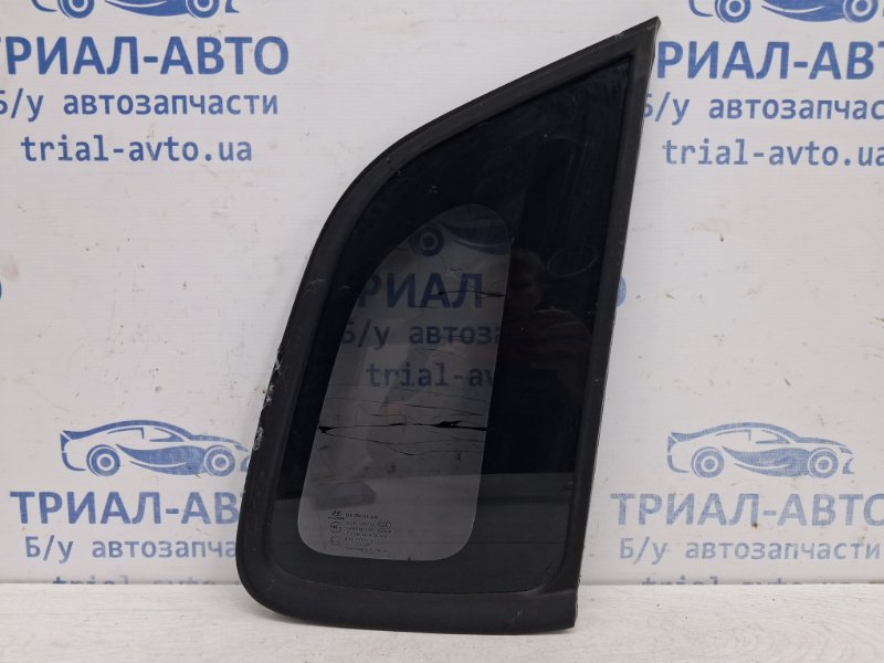 Стекло в кузов заднее правое Hyundai Tucson 2004-2009 JM 2.0 diesel D4EA 878202E000 Б/У