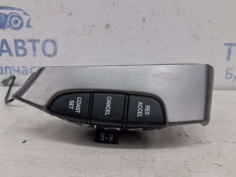 Кнопки руля Sorento 2002-2011 BL 2.5 diesel D4CB
