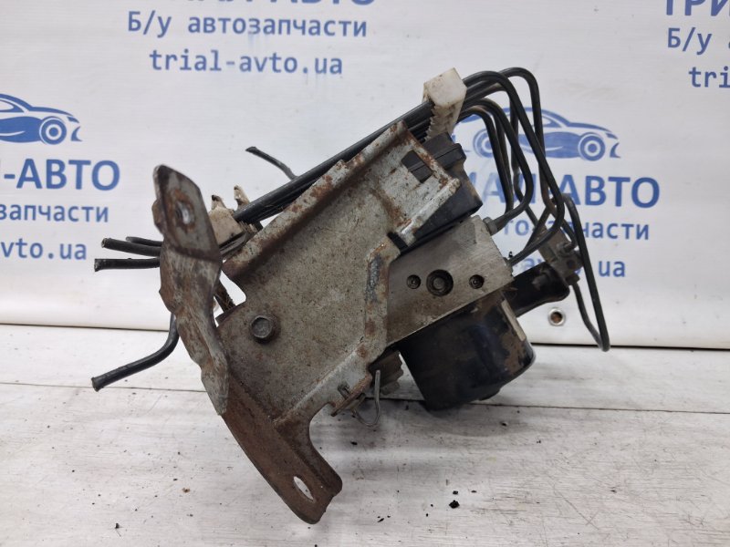 Блок abs Navara 2004-2015 D40 2.5 Diesel YD25DDTI