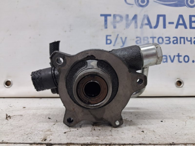 Вакуумная помпа генератора Hyundai Tucson 2004-2009 JM 2.0 diesel D4EA 3739027012 Б/У