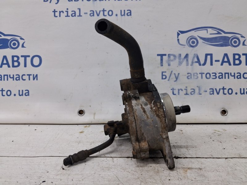 Насос вакуумный Nissan Navara 2004-2015 D40 2.5 Diesel YD25DDTI 14650EB30A Б/У