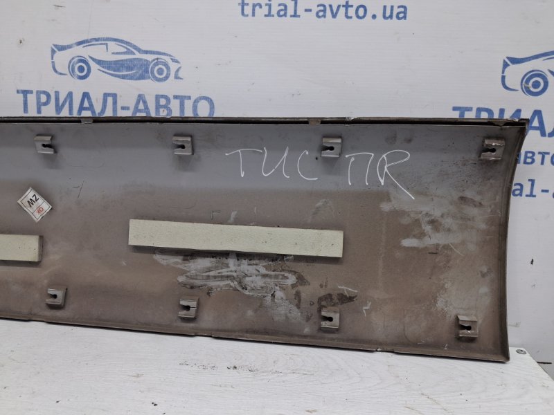 Накладка двери передняя правая Tucson 2004-2009 JM 2.0 diesel D4EA