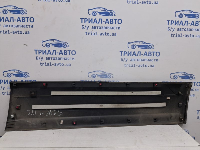 Накладка двери передняя левая Sorento 2002-2011 BL 2.5 diesel D4CB