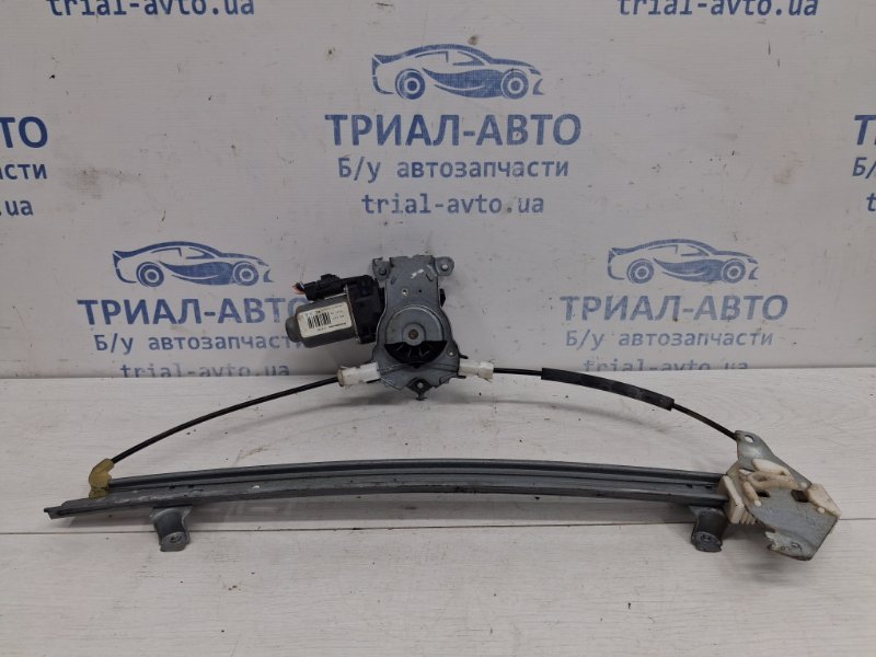 Стеклоподъемник передний правый Navara 2004-2015 D40 2.5 Diesel YD25DDTI