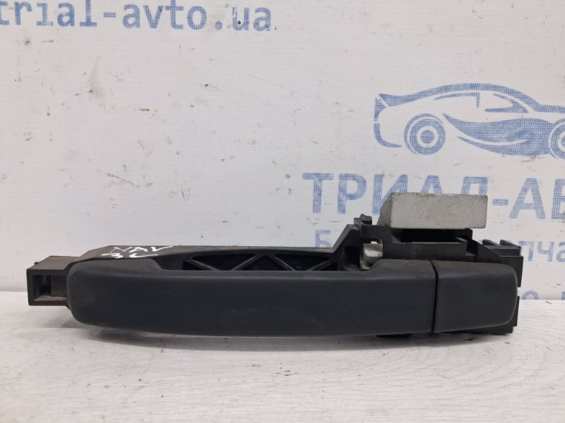 Ручка двери внешняя задняя левая Nissan Navara 2004-2015 D40 2.5 Diesel YD25DDTI 80611EB300 Б/У