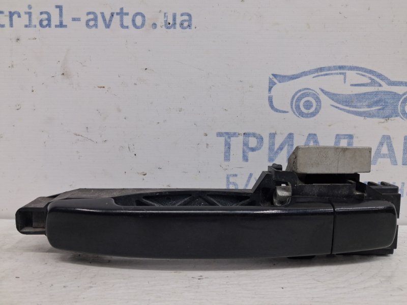 Ручка двери внешняя передняя левая Nissan Qashqai 2006-2013 J10 2.0 Бензин MR20DE 80611EB30A Б/У