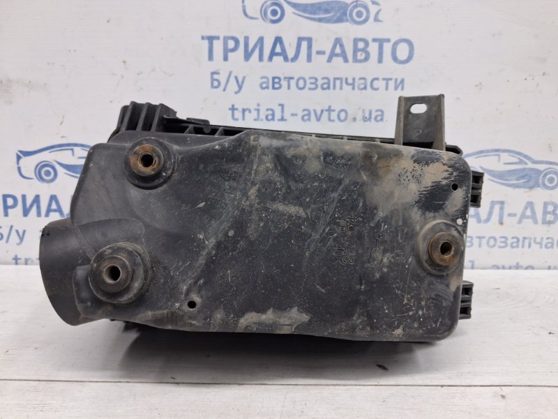 Корпус воздушного фильтра Avensis 2002-2010 T25 1.8 бензин 1ZZFE