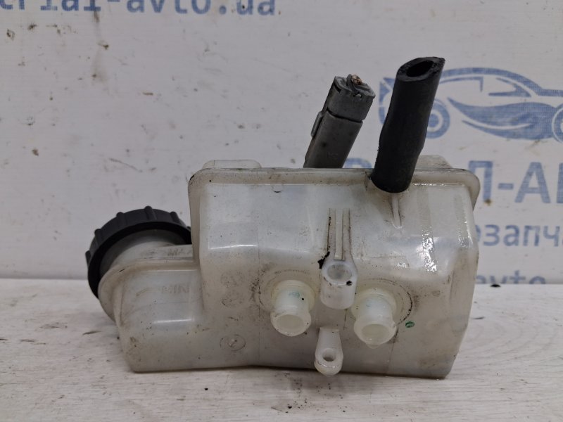 Бачок главного тормозного цилиндра Duster 2010-2017 HS 1.5 Diesel K9K