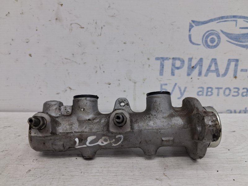 Тормозной цилиндр главный L200 2006-2015 KB 2.5 Diesel 4D56