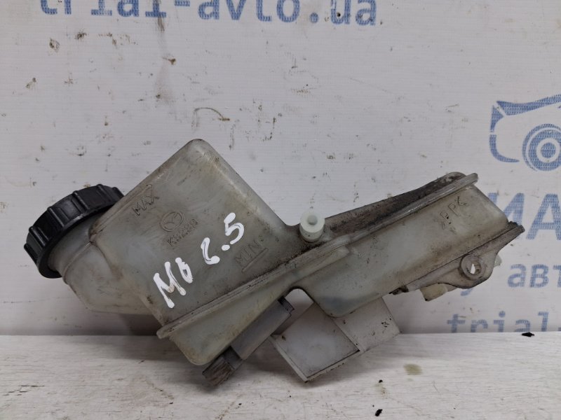 Бачок главного тормозного цилиндра 6 2007-2013 GH 2.5 бензин L5-VE